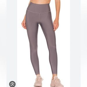 Alo Yoga Airlift Leggings purple dusk